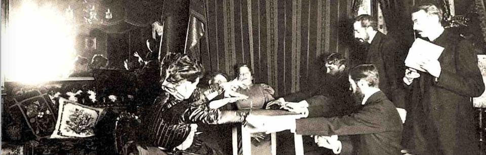 Eusapia Palladino chez Camille Flammarion